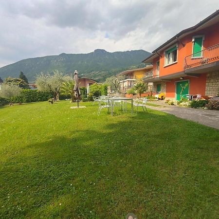 Villa Leilani B&B Сале-Маразино Экстерьер фото