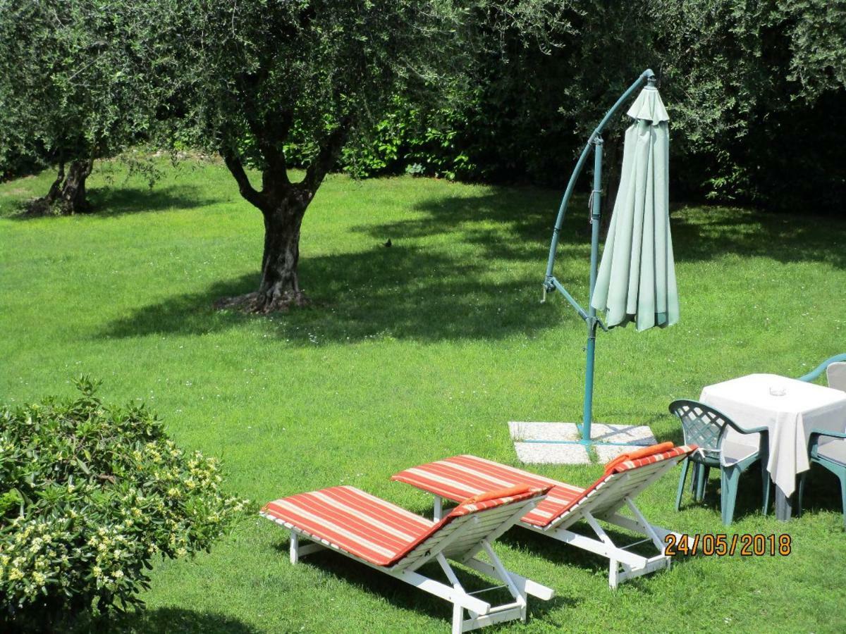 Villa Leilani B&B Сале-Маразино Экстерьер фото